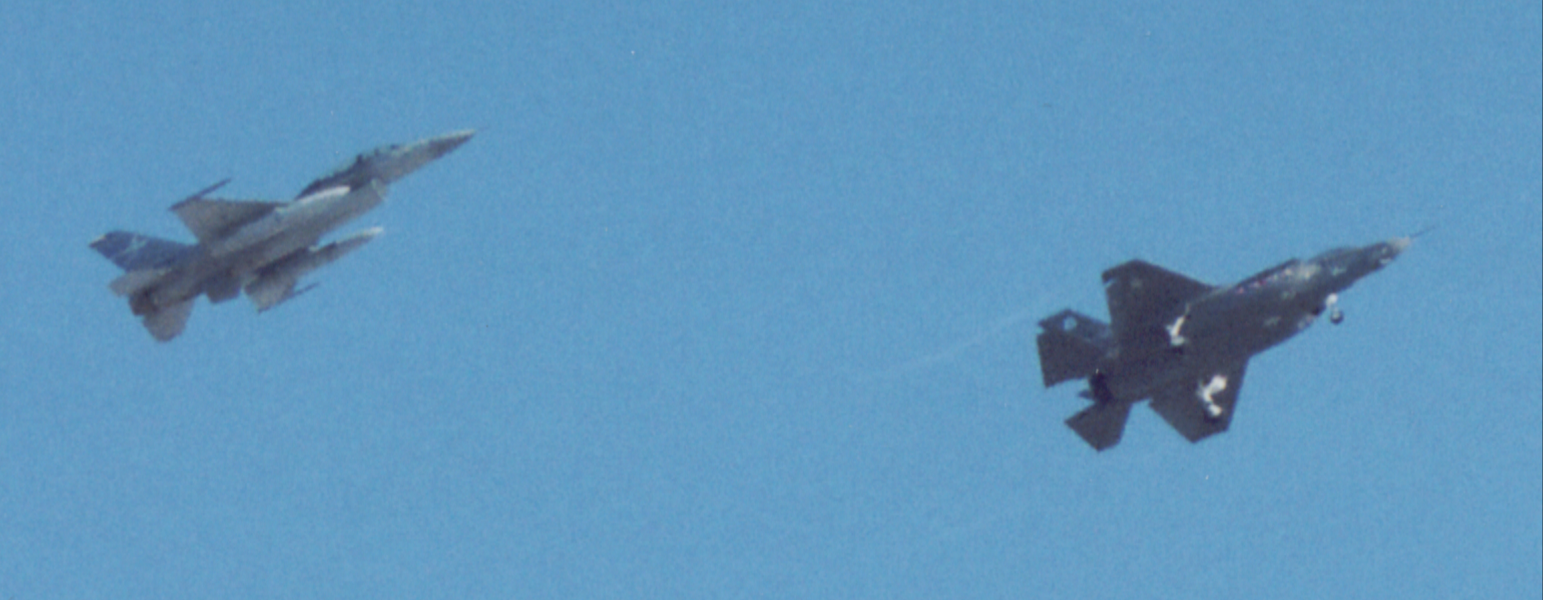 AA-1 First Flight 05 2400dpi